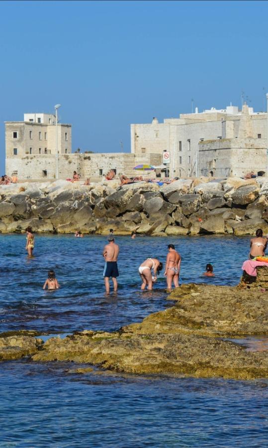 Piazza Duomo - Medieval Puglia'S House Джовинаццо Экстерьер фото