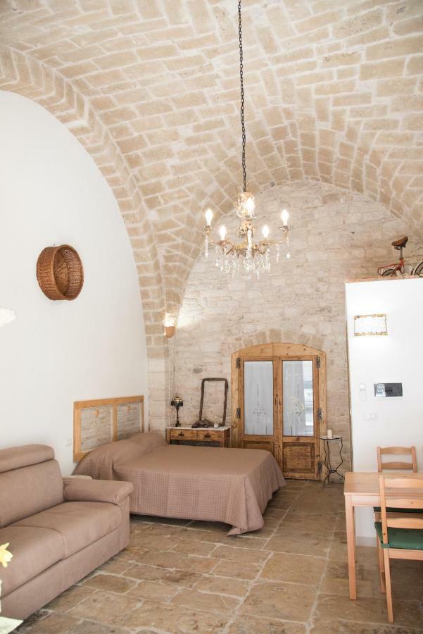 Piazza Duomo - Medieval Puglia'S House Джовинаццо Экстерьер фото
