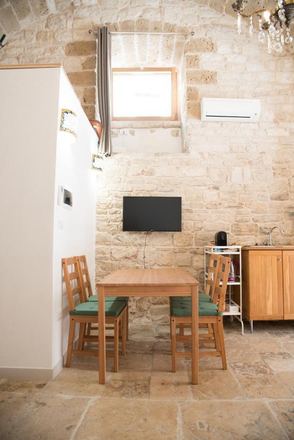 Piazza Duomo - Medieval Puglia'S House Джовинаццо Экстерьер фото