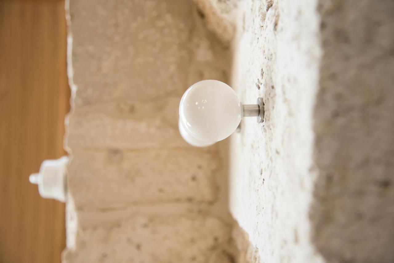 Piazza Duomo - Medieval Puglia'S House Джовинаццо Экстерьер фото