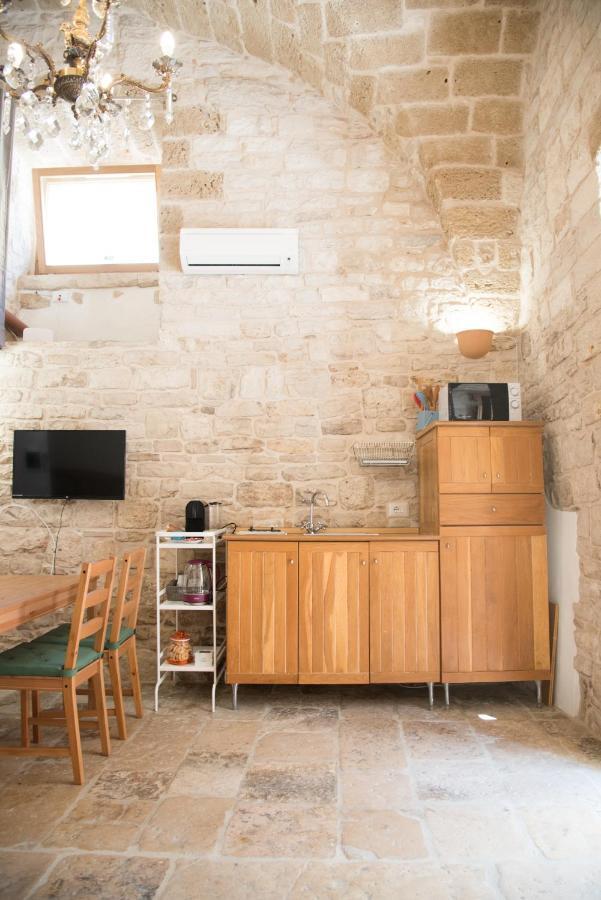Piazza Duomo - Medieval Puglia'S House Джовинаццо Экстерьер фото
