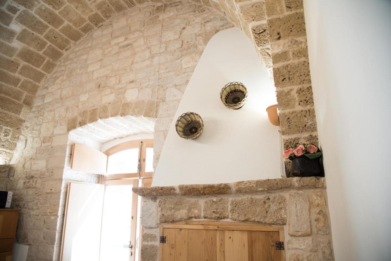 Piazza Duomo - Medieval Puglia'S House Джовинаццо Экстерьер фото