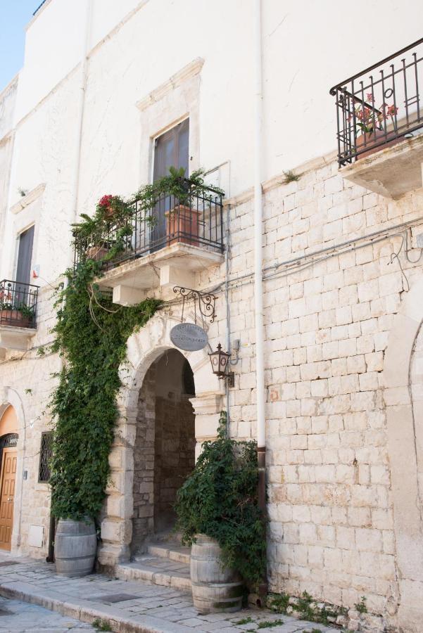 Piazza Duomo - Medieval Puglia'S House Джовинаццо Экстерьер фото