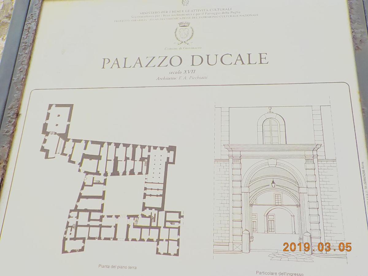 Piazza Duomo - Medieval Puglia'S House Джовинаццо Экстерьер фото